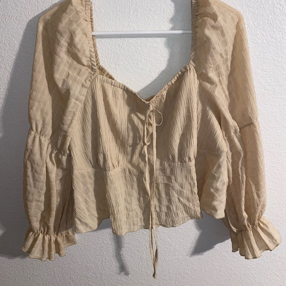 SHEIN Cream Puff Sleeve Crop Blouse